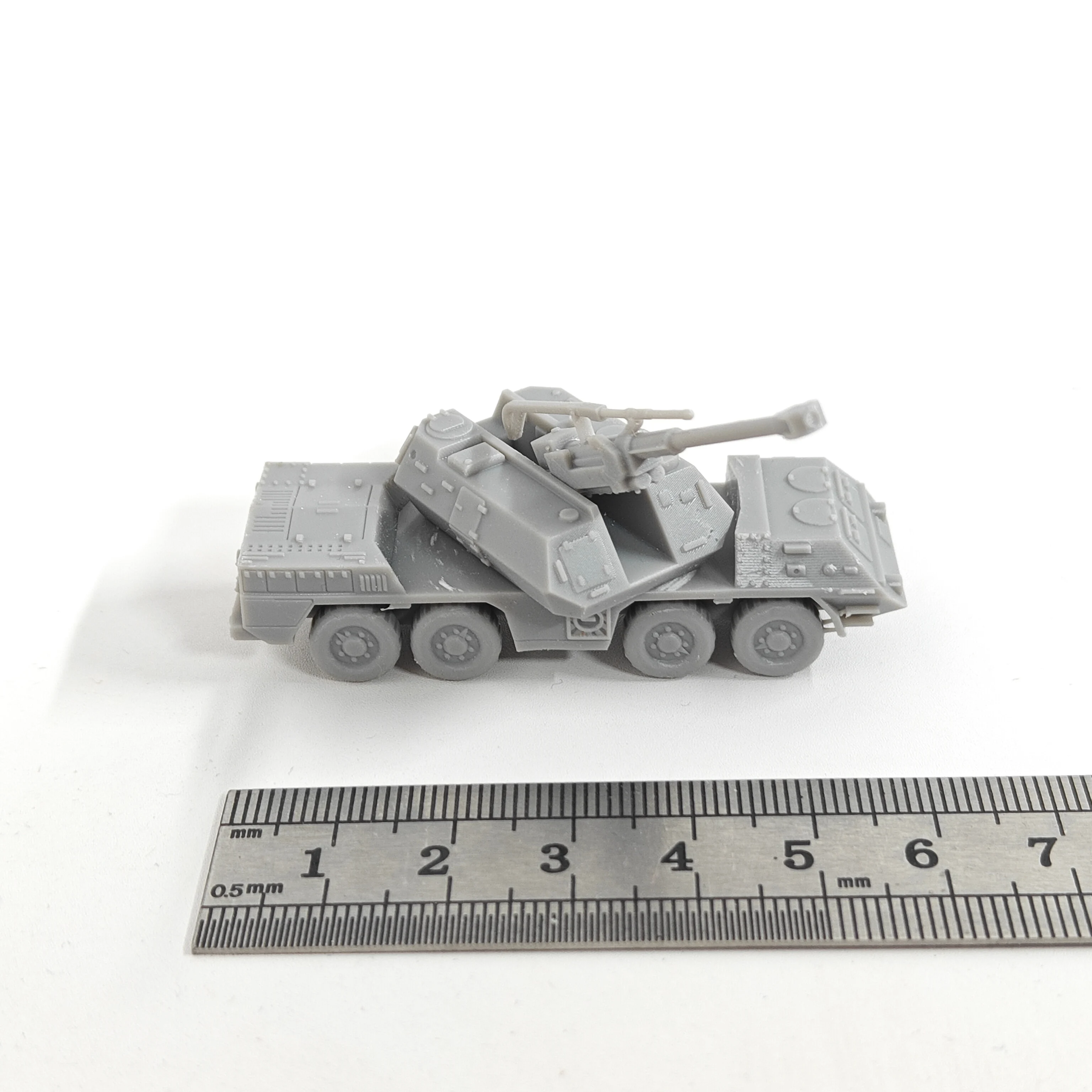 

1/144 Scale 152mm SpGH Dana MODEL KIT