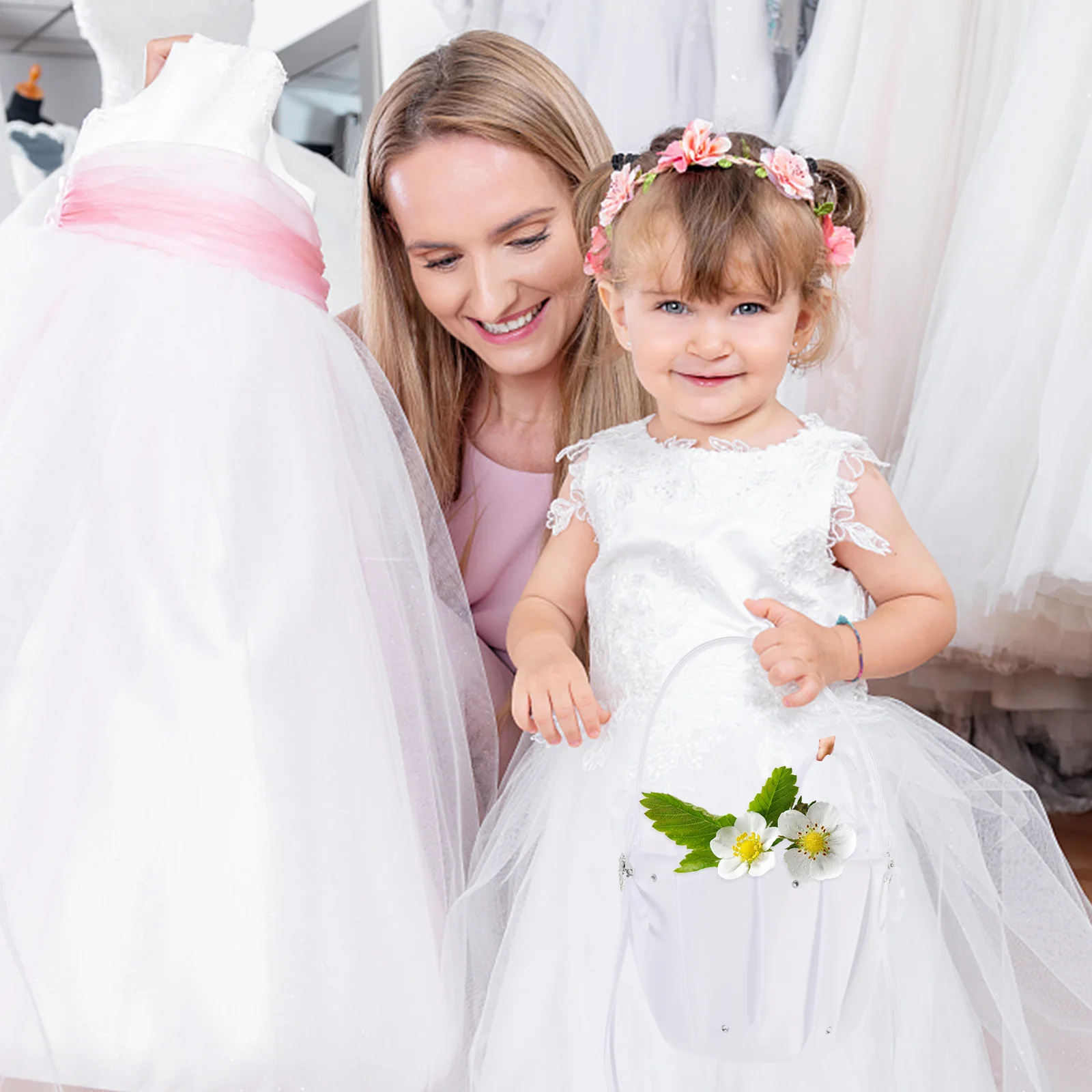 

1Pcs Heart Diamond Bride Flower Basket High-Quality Wedding Supplies Elegant Bow-Knot Decorated Suitable for All Themes