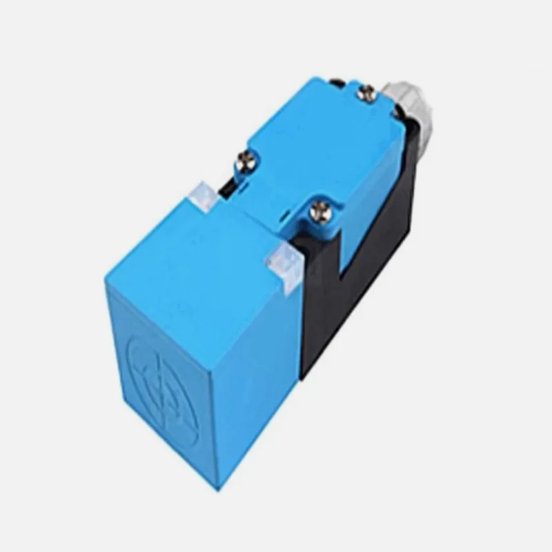 Brand new genuine proximity switch LE40XZSN40DNRY-D  LE40XZSN40DPOY-D  LE40XZSN40DPCY-D  LE40XZSN40DPRY-D  LE40XZSF25DNOY-D