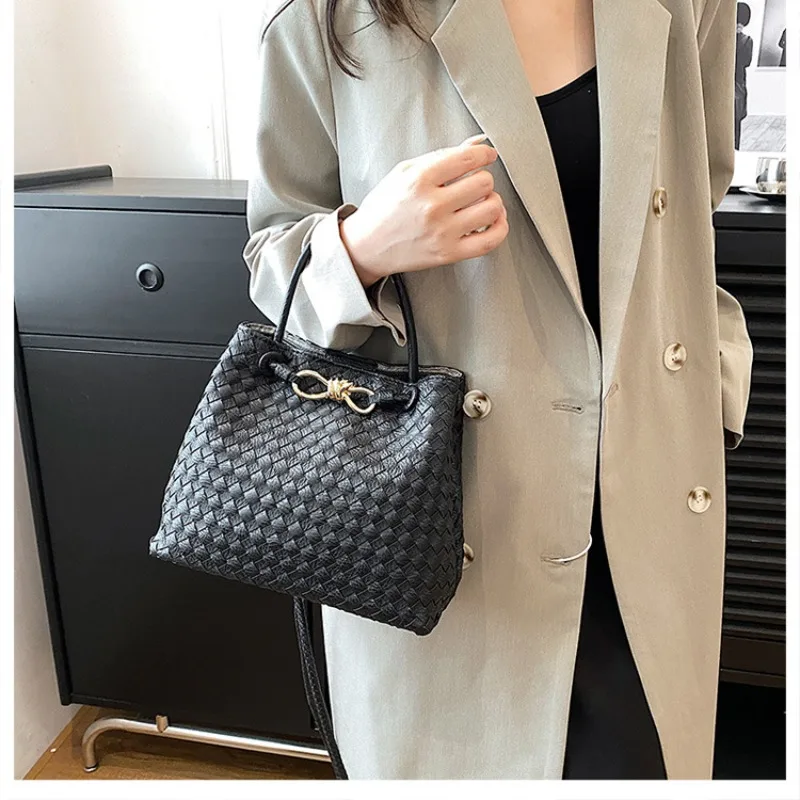 

Artisan Woven Handbag 2025 - Women's Oversized Bohemian Shoulder Bag, Eco-friendly Leather Tote