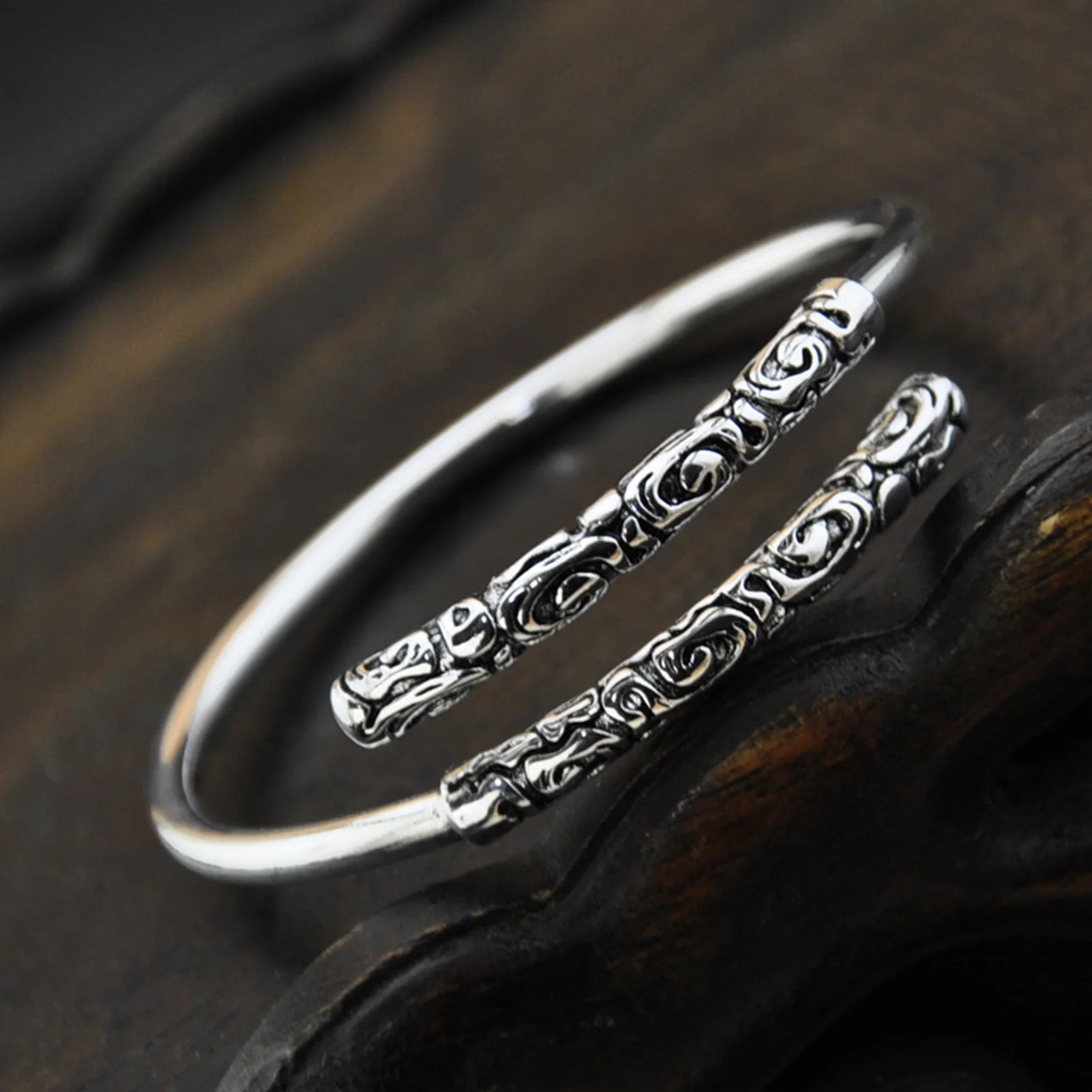 Women's Open Cuff Bangle Bracelet Jingubang Design Fashion Personalized Bracelet Suitable for Holiday Party Jewelry