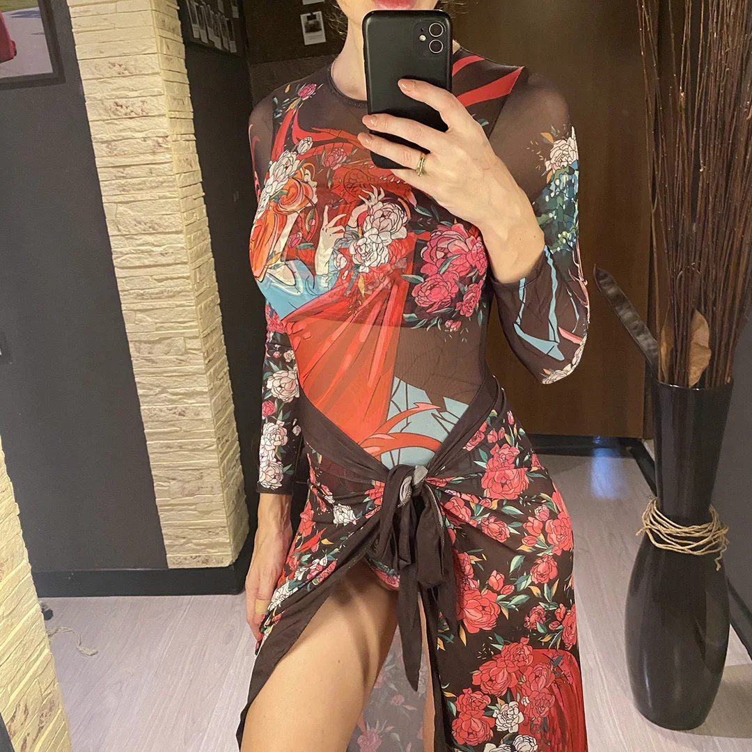 S - XXL, bedruckter, langärmeliger Badeanzug mit Sarong, einteiliger Badeanzug für Damen, Damen-Bademode, Blumenmuster, gepolsterter Badeanzug, Badebekleidung, Modell V7181. – Detail 4