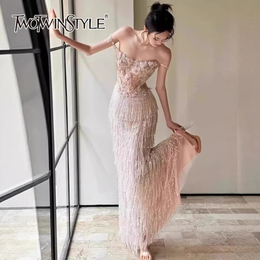 TWOTWINSTYLE Slimming Spliced Tassels Temperament Dresses for Women V Neck Sleeveless Tunic Patchwork Beading Dress Female New