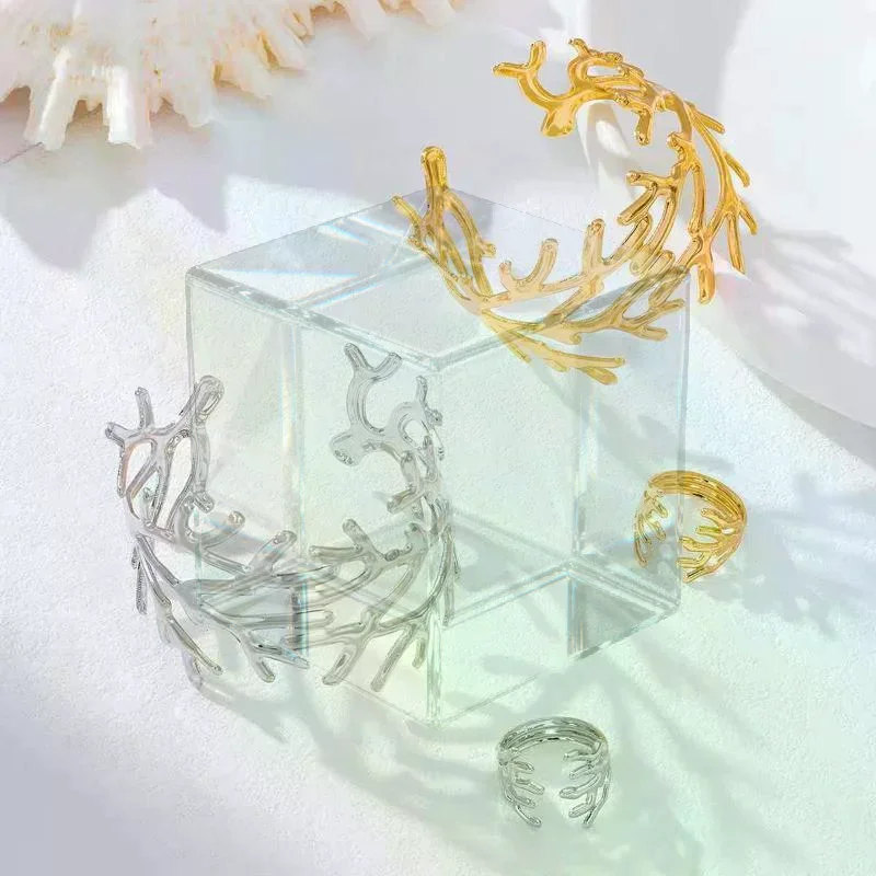 2 PCS Gold Coral Branch Design Bangle And Ring Set Polished Finish For Party Date Daily Wear