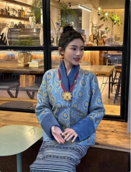 

Chinese Xizang Women Bola Long Skirt Printed Suit Tibetan Clothes