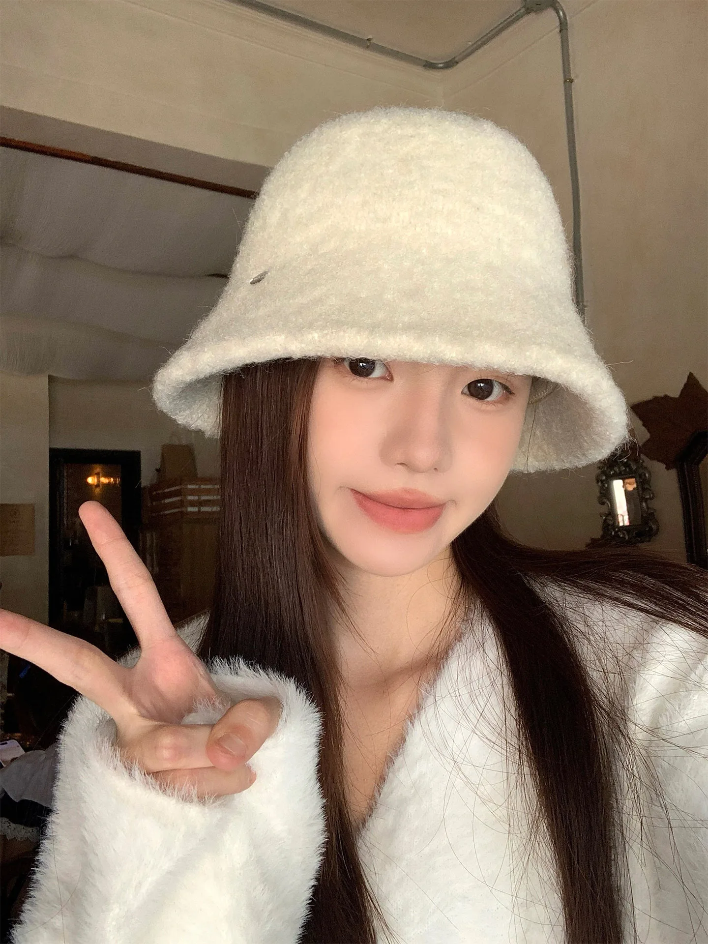 Lamb Fur Bucket Hat Women's White Fluffy Fishing Cap Autumn Winter Warm Face Covering Natural Look Chinese Style Fashion Acce...