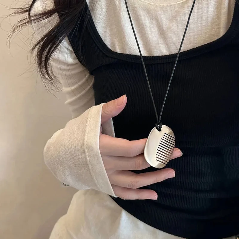 Korean Niche Leopard Print Vinegar Comb Pendant, Black Rope Necklace Women Design Sweater Chain for Girl Party Gifts