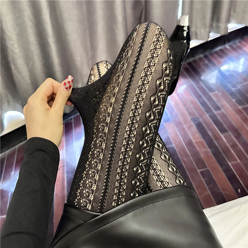 Black White Sexy Lolita Hollowed Lace Mesh Stockings Bottomed Pantyhose Japanese Goth Floral Rattan Stocking Hot Classic Tights