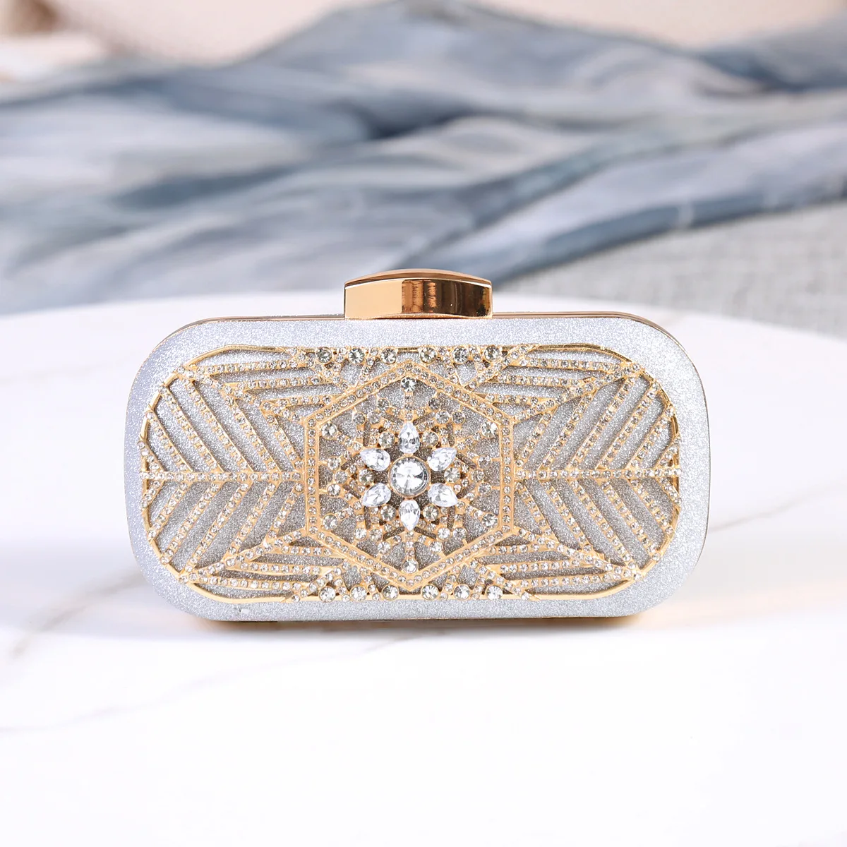 Fashion diamond-encrusted dinner clutch bag shoulder messenger chain small bag high-end messenger small bag women