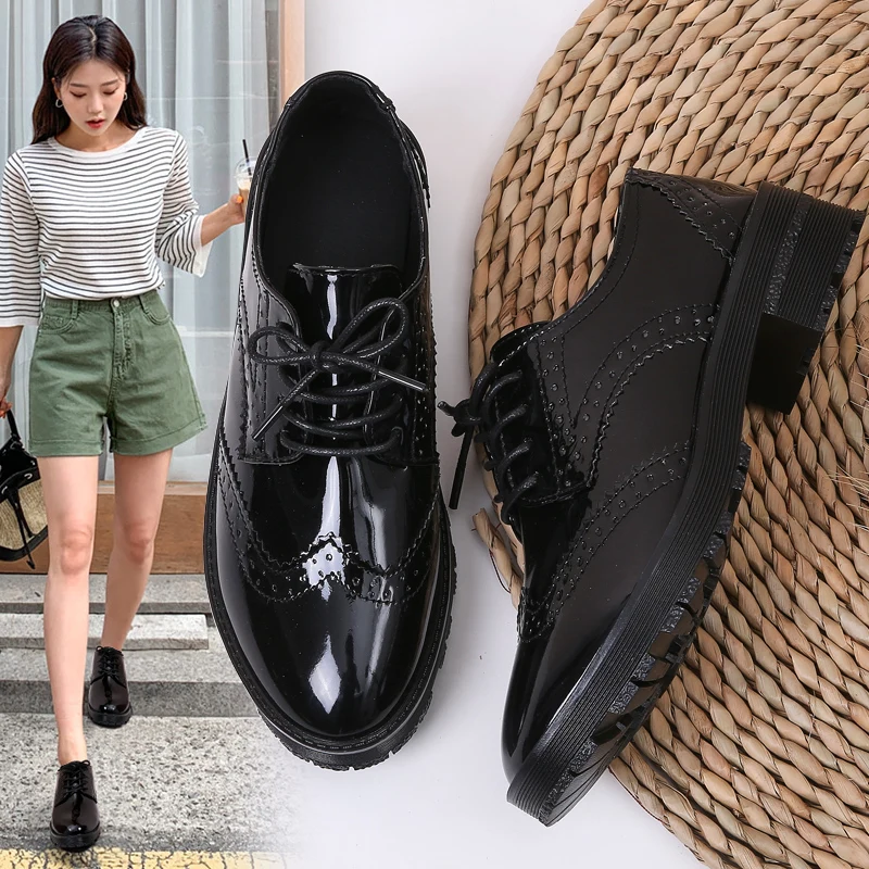 

Women Derby Shoes Woman Brogue Handmade Casual Women's Patent Leather Flats Shoes Lace up Shinny New Ladies Flat Shoes