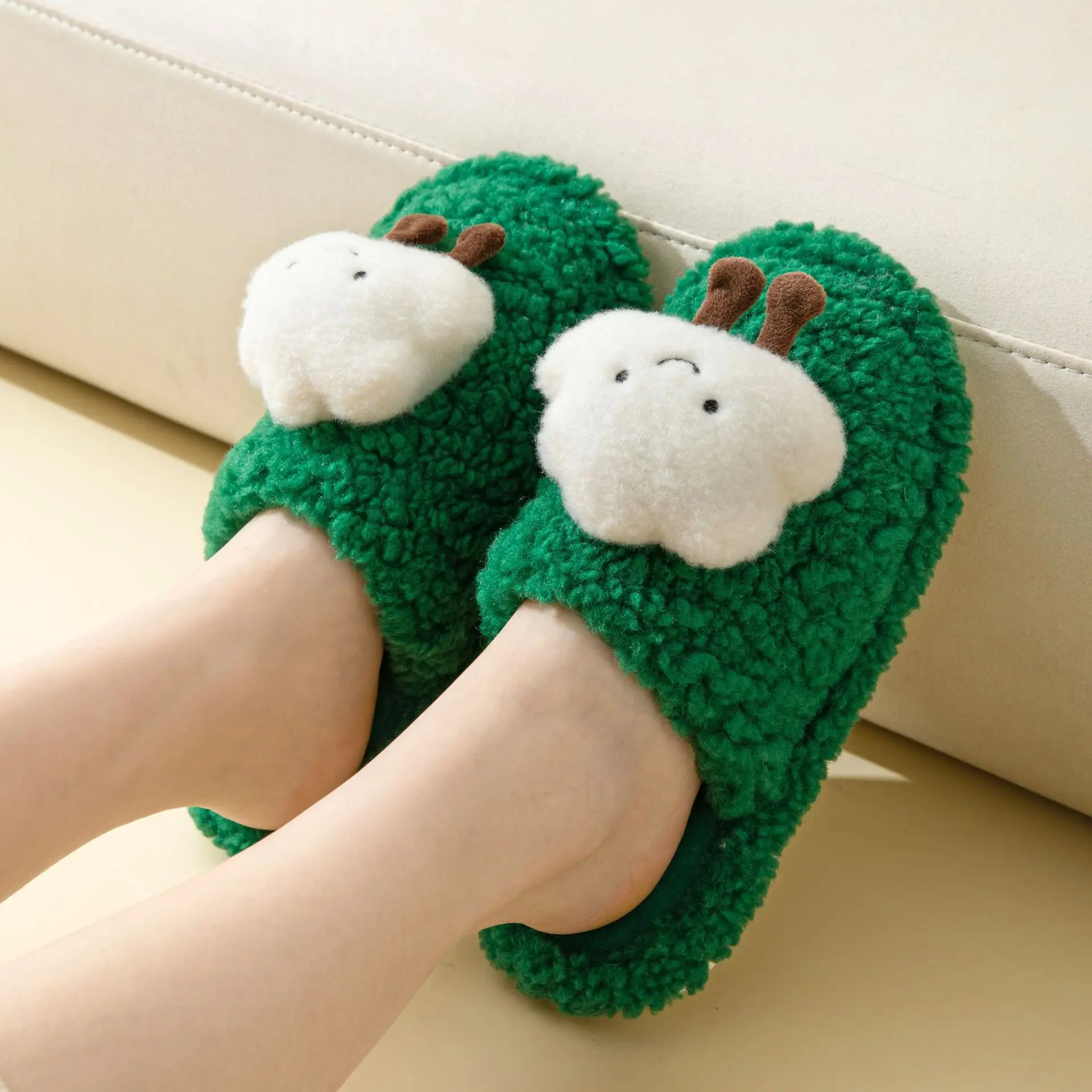 Women Indoor Slippers Cute Cloudy Cartoon Ladies Winter Shoes Warm Plush Anti-slip Girls Home Floor Slides Soft Fur Footwear