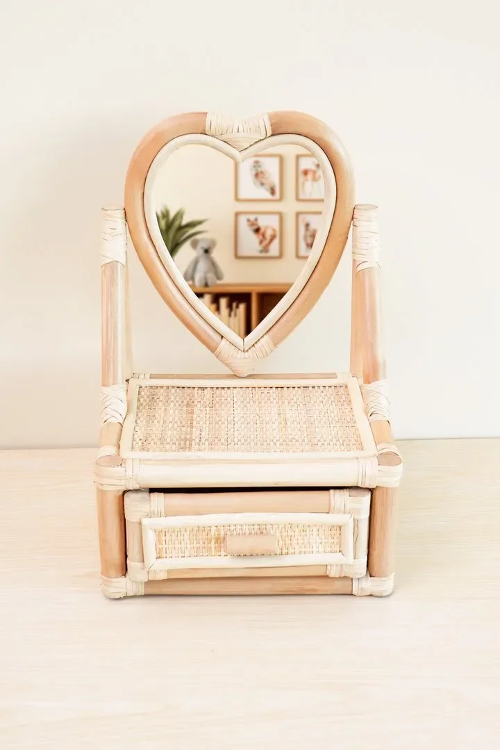 Nice Mini Rattan Vanity Dressing Table Baby Toys with Heart Mirror