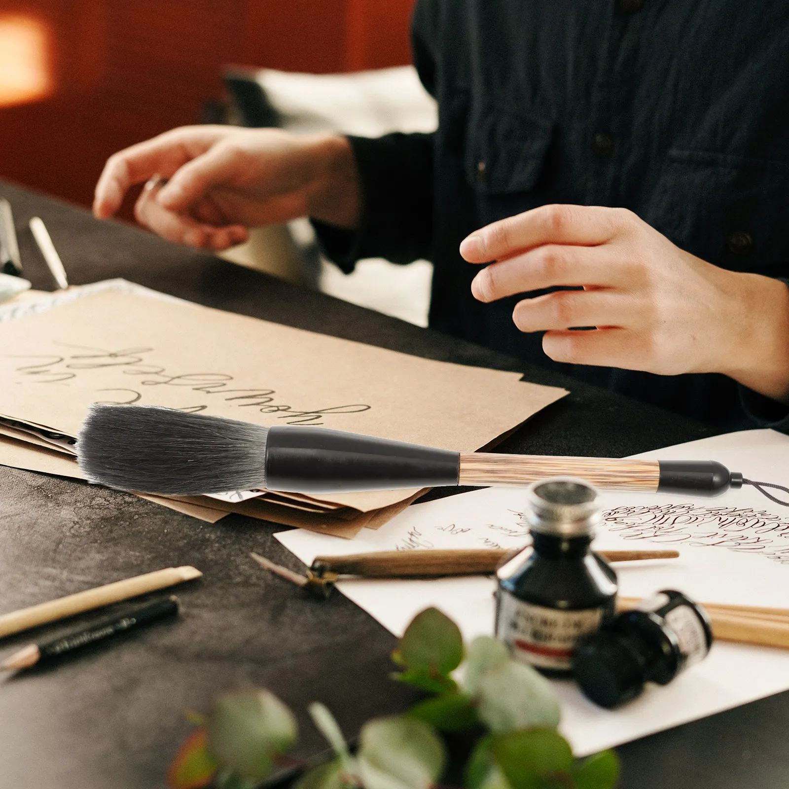 

Chinese Calligraphy Brush Pen Smooth Writing Comfortable Grip Portable for Artists Students Beginners Long-Lasting Ink