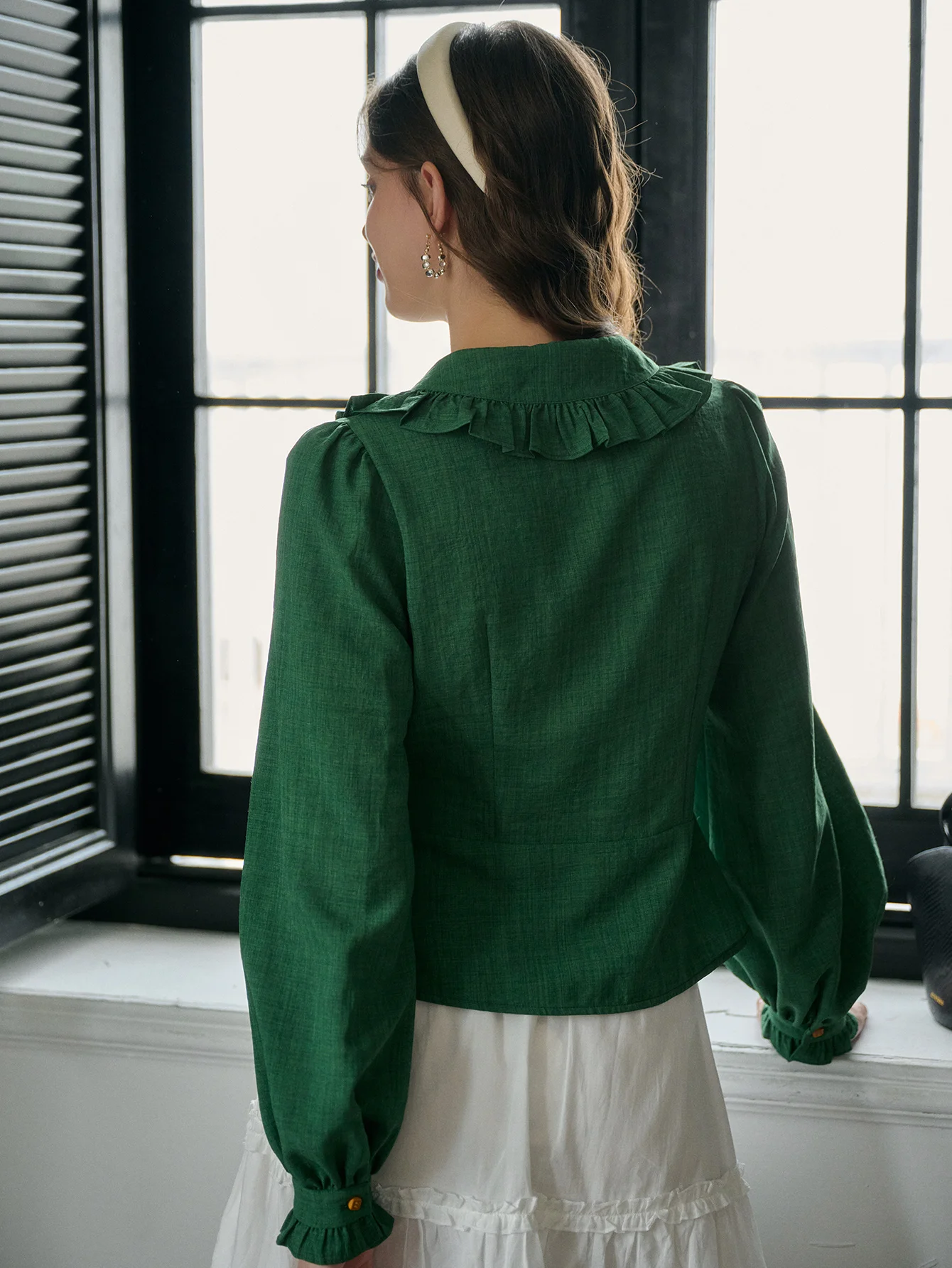 Prosta damska koszula z długim rękawem w stylu retro, 100% poliester, kołnierzyk Peter Pan, zapinana na guziki