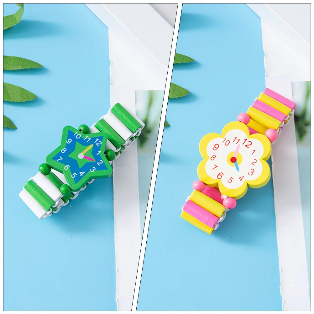 SAFIGLE 6 pezzi di orologi in legno per cartoni animati, set di giocattoli per bambini che imparano il riconoscimento dei colori, regalo educativo prescolare per ragazze