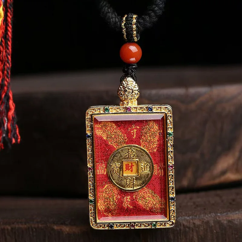 

Hand-Knitted Sweater Chain with Agate and Glass Bead Accessories Thangka-Inspired Wealth-Attracting Pendant Necklace