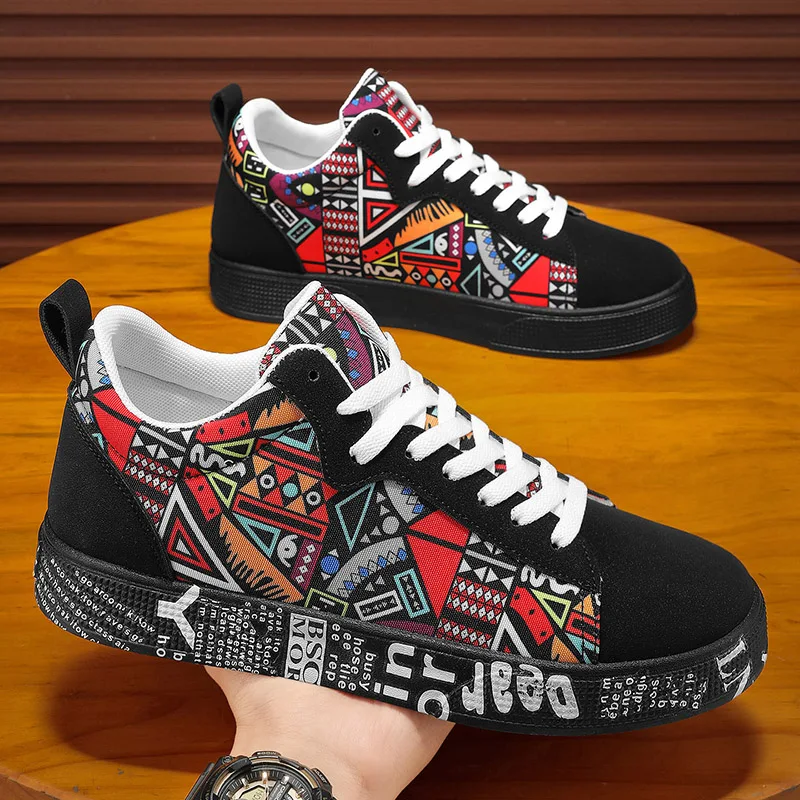 Breathable sports shoes, skateboard shoes, men's heart and music graphic design, couple casual shoes