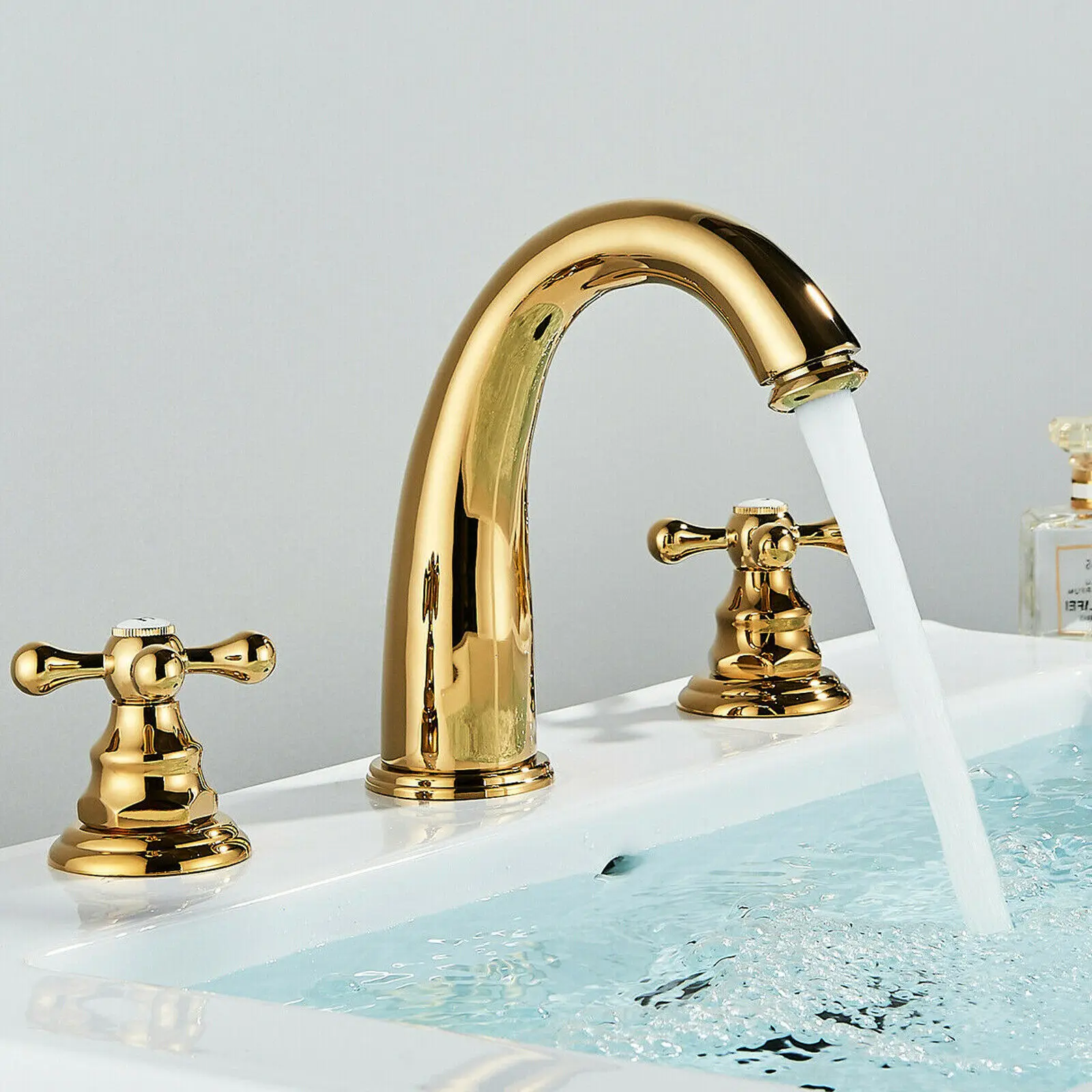 

Luxury Gold Polished Brass Widespread Bathroom Sink Basin Faucet 2 Handle 3 hole Vanity Mixer Tap