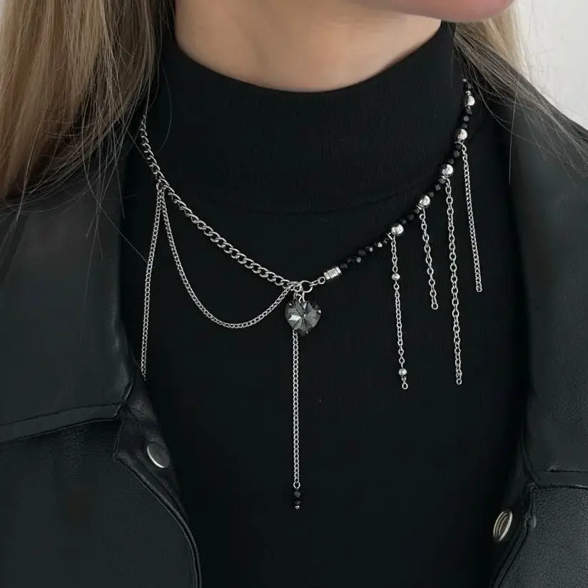

SHIXIN Unique Acrylic Rhinestone Love Heart Pendant Necklace Women Vintage Metal Tassel Crystal Beads Choker Y2K Jewelry Gifts