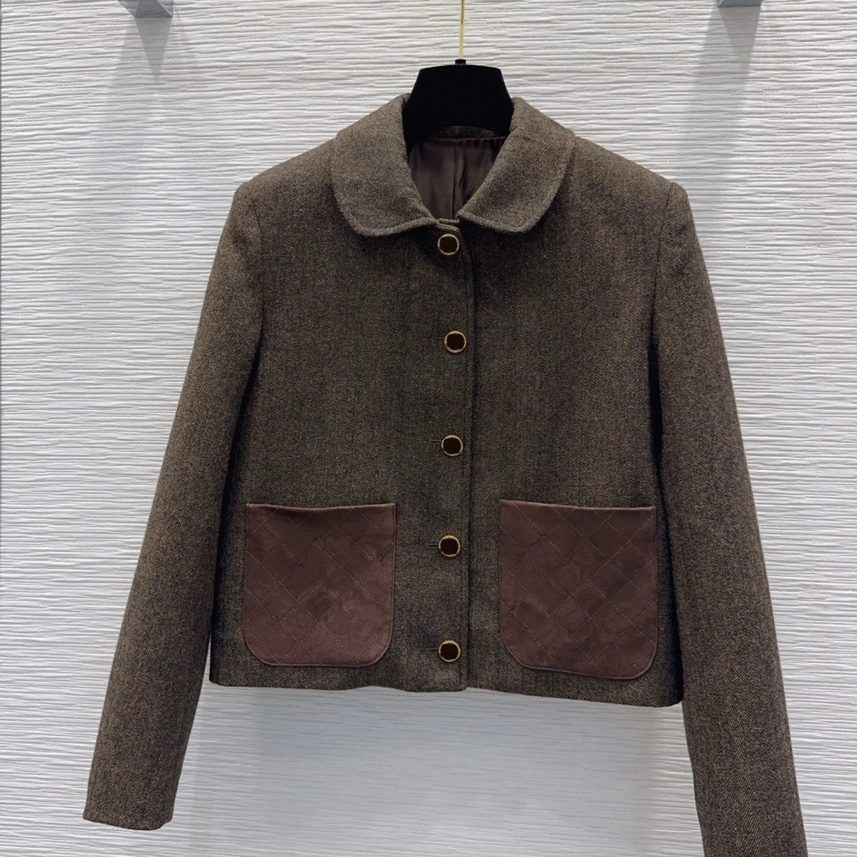 High Quality Women's Short Herringbone Jacket Peter Pan Collar Single Breasted Patch Pocket Vintage Outerwear lyt26101907
