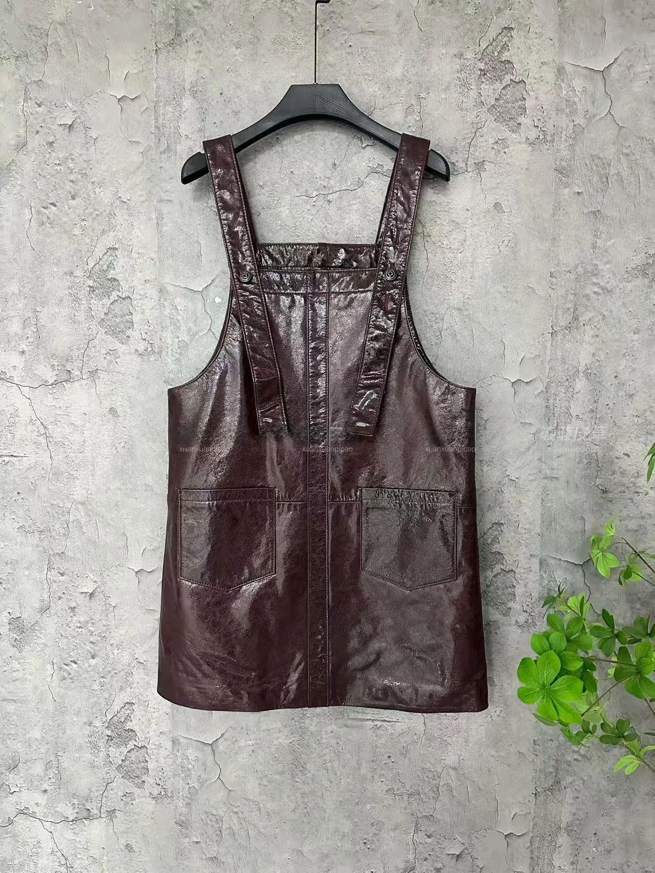 

2025 New Women's Genuine Leather Vest ort Svel Outerwear Slimming Versatile Trendy Commute Sle eepskin Jaet