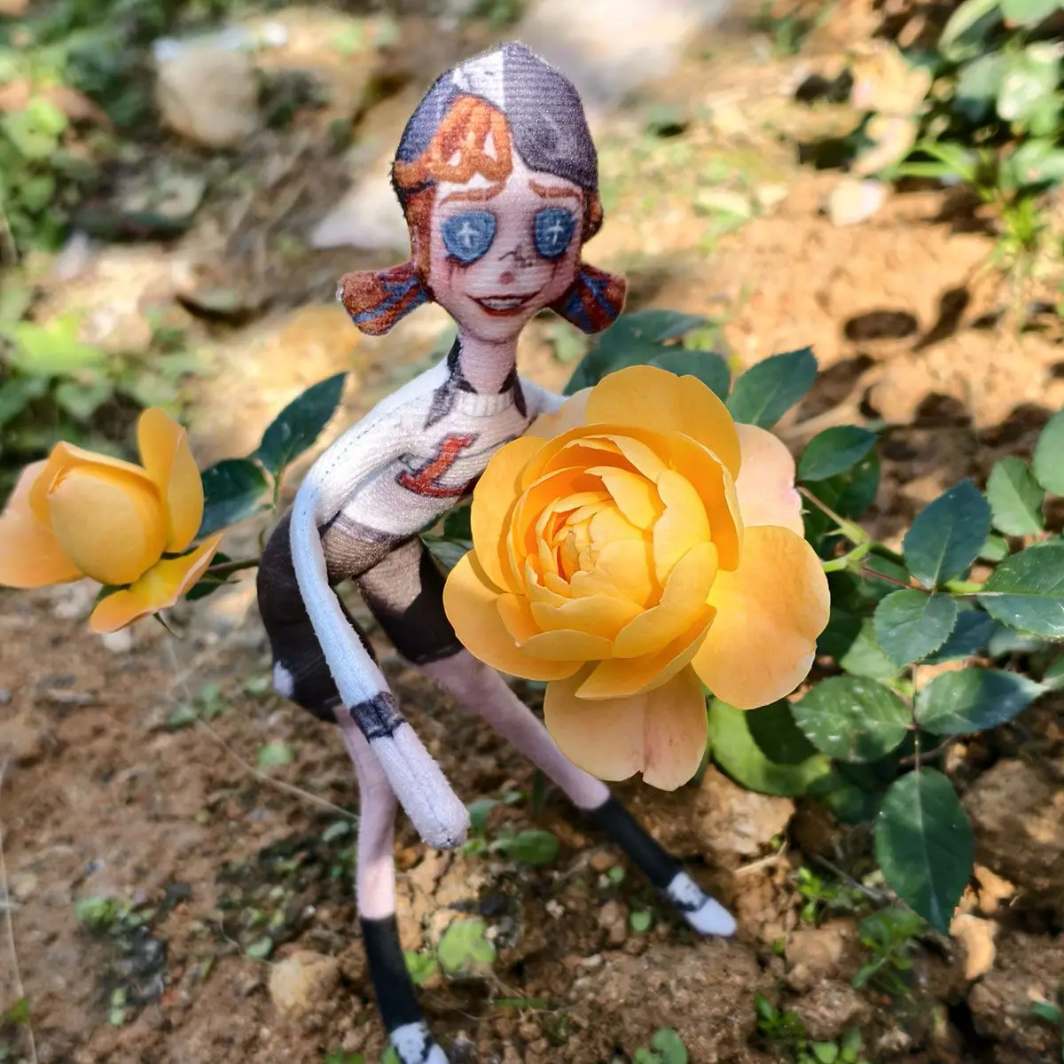

Identity V Cheerleader Lily Barriere Anime Cosplay Stuffed Dolls movable Abstract Body Wire Skeleton Halloween Prop Hand-made