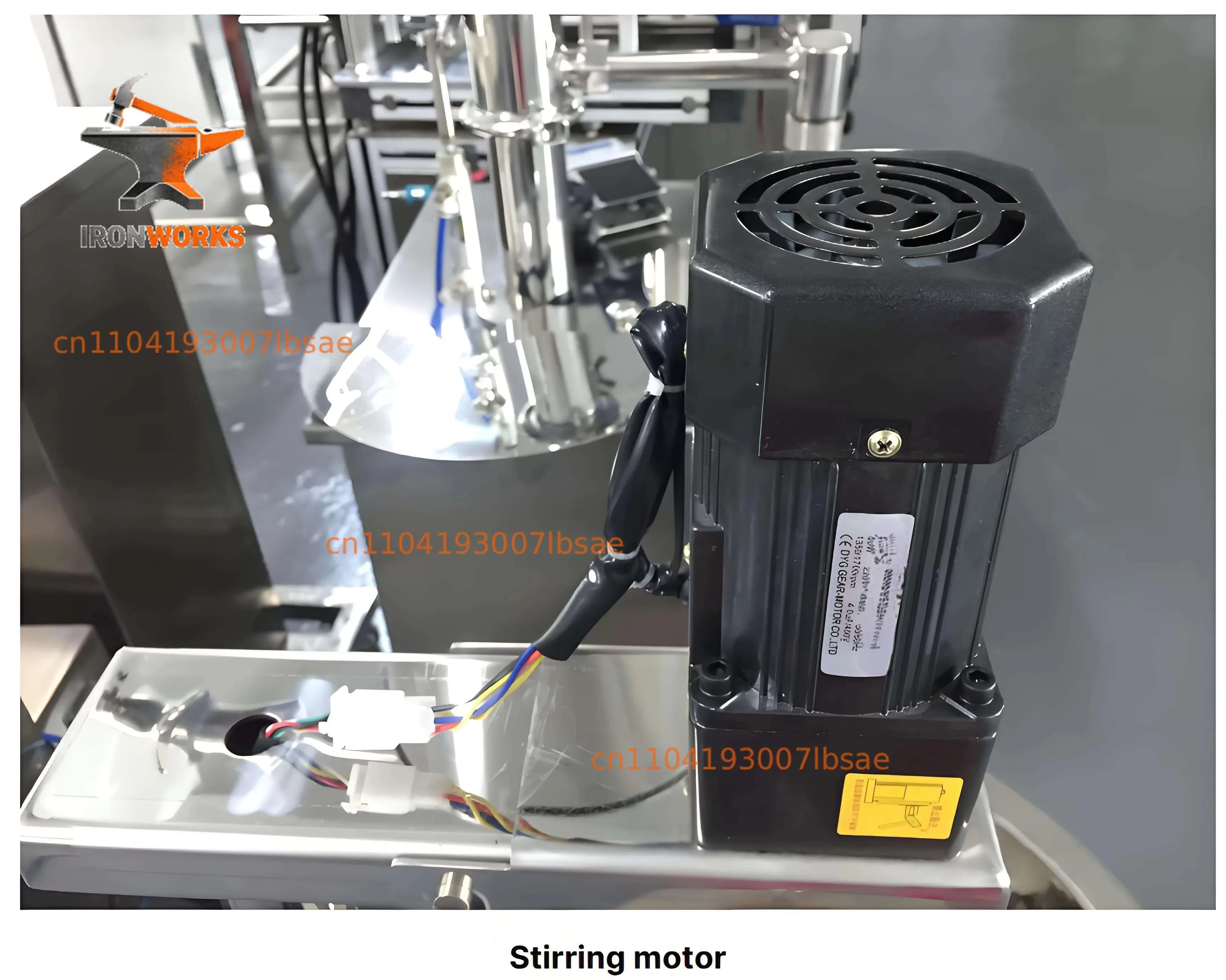Manual Cream Liquid Filler Cosmetics Filling Machine with Heating for Matte Lipstick Production