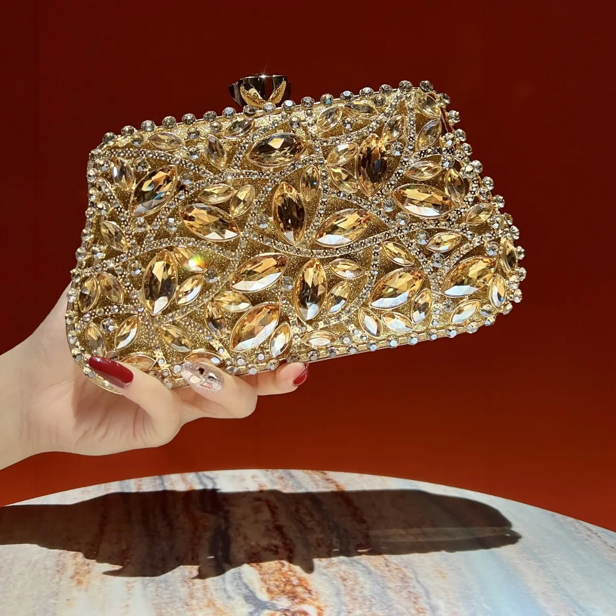 New women's  light luxury rhinestone clutch  fashionable small hand  women's hand grab  diamond-encrusted high-end dinner bag