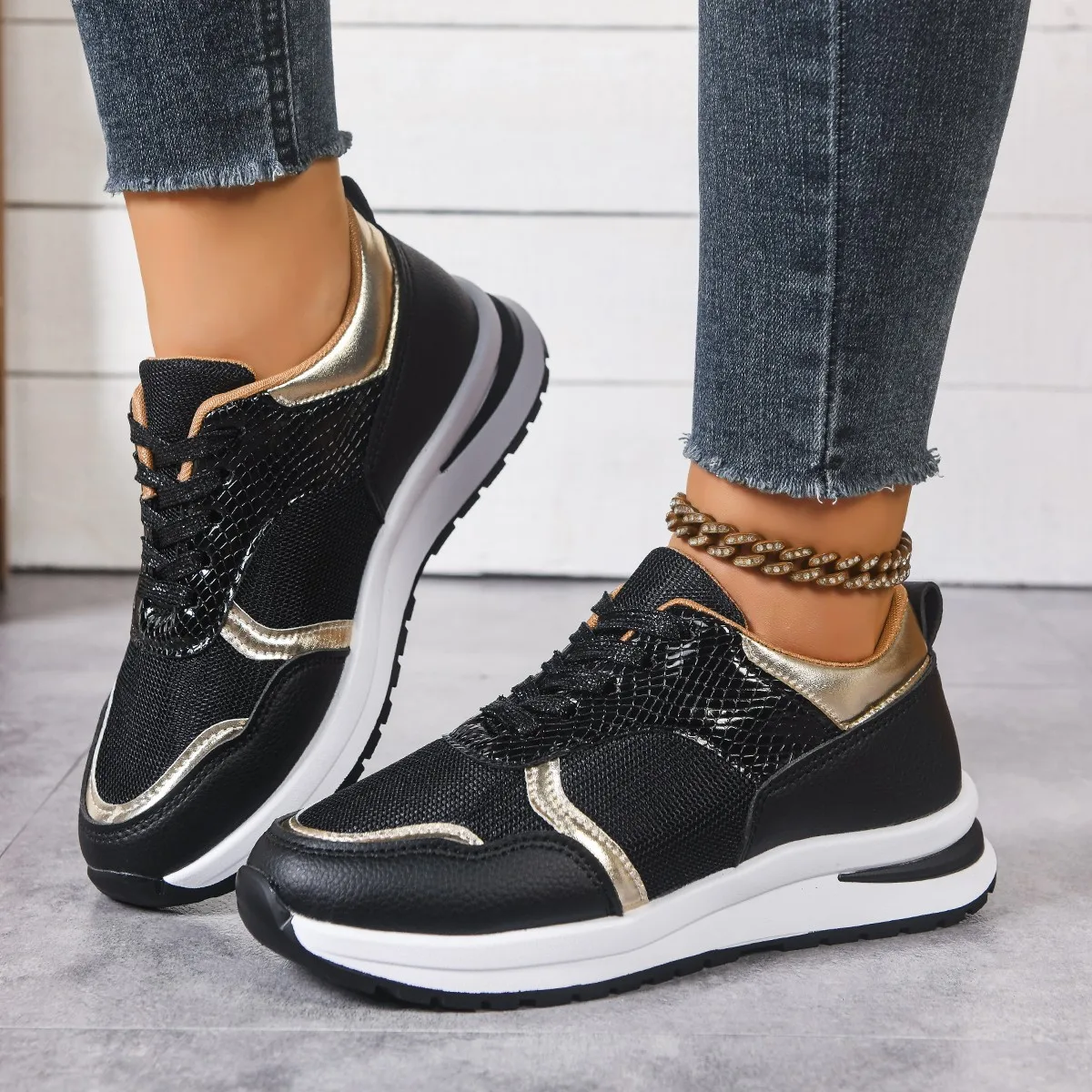 

Large-Sized Women's Fashionable Sports Shoes Thick-Soled Casual Lace-Up New Style Comfortable Footwear
