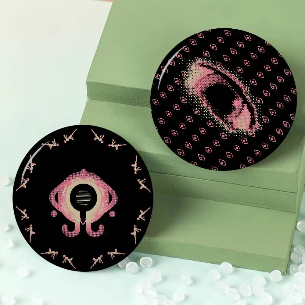 S-Serial E-Experiments Horror L-Lain Cartoon Brooches Badge Round Handmade Brooch Lapel Pins Jewelry for Backpack Clothes Gifts