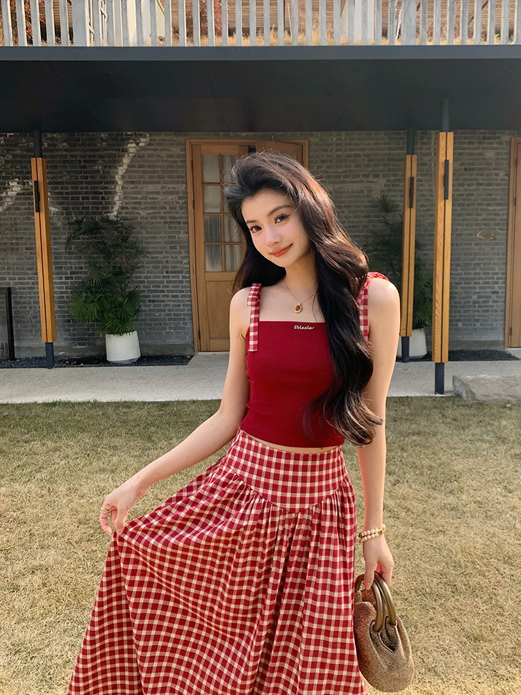 

Красный вязаный комплект, сладкий и пряный Sle id f, комплект из двух предметов, женский летний комплект в стиле ретро с высокой чувствительностью, дышащий хлопок