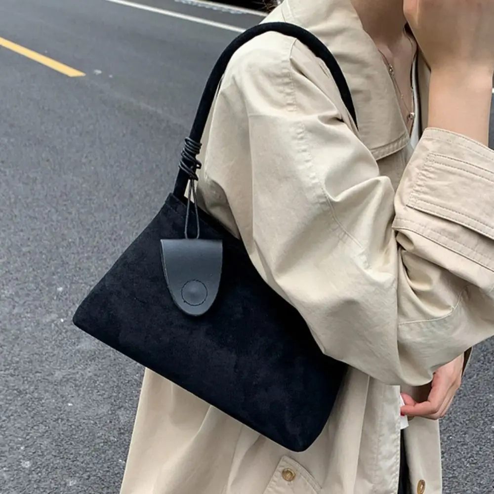 

Korean Style Matte PU Armpit Bag with Eyeglasses Holder Solid Color Large Capacity Handbag Large Capacity PU Leather