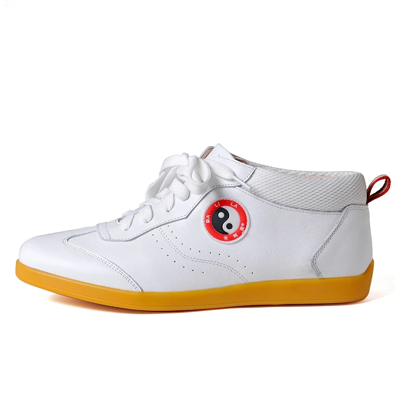 Winter Bestseller: New Professional Training Martial Arts Shoes Breathable, Durable, Lightweight Tai Chi Shoes Exceptional Quali