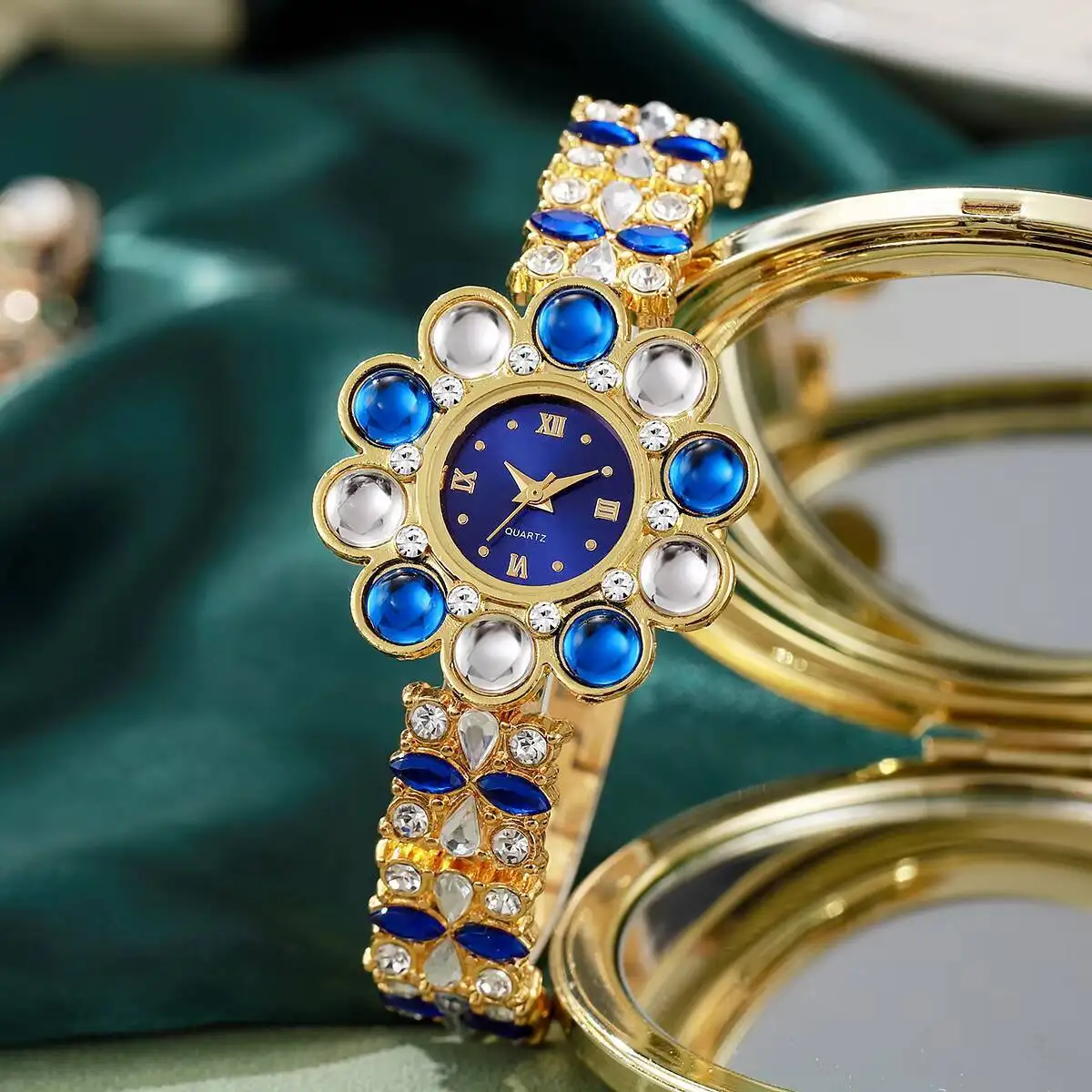 Luxury Rhinestone Women Watches Flower Dial Bracelet Quartz Wristwatch Reloj Mujer（Without Box）