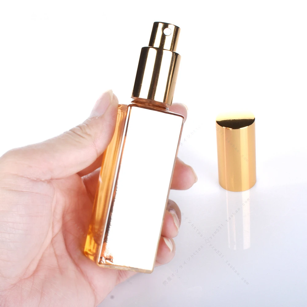 

50pcs 30ml Glass Spray Bottle Sample Glass Vials Portable Perfume Atomizer Gold Silver black Cap