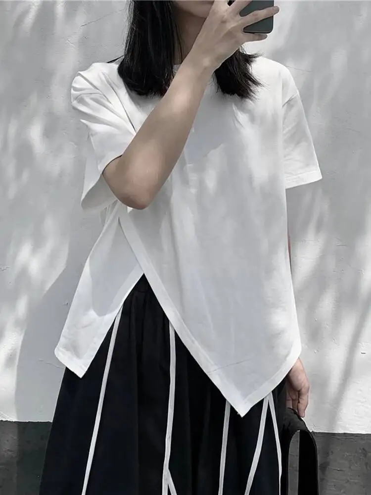 Irregular Women White Slit Hem Big Size Casual T-shirt New Round Neck Short Sleeve Fashion Spring Summer 2026 YAIV