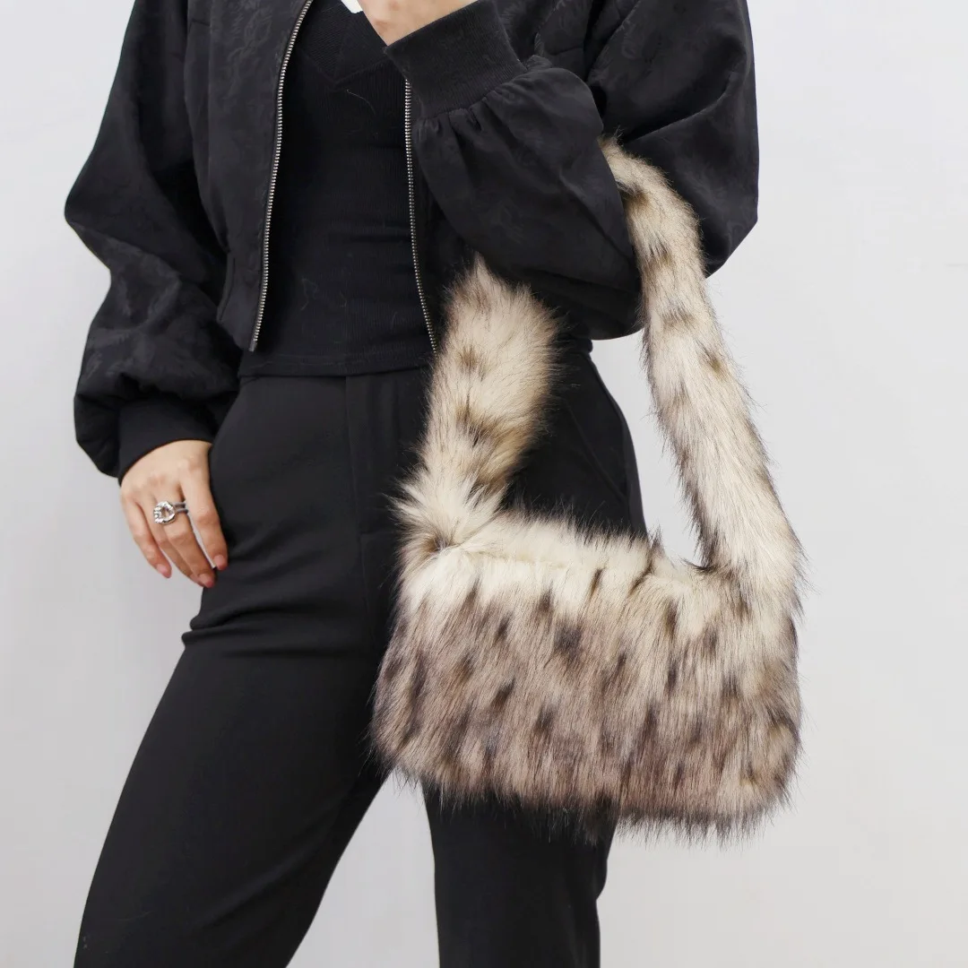 Y2K Trendige Plüsch-Unterarmtasche Damen Herbst-Winter Mode Einzelhandtasche Leopardenmuster-Tasche für Streetstyle – Detail 14