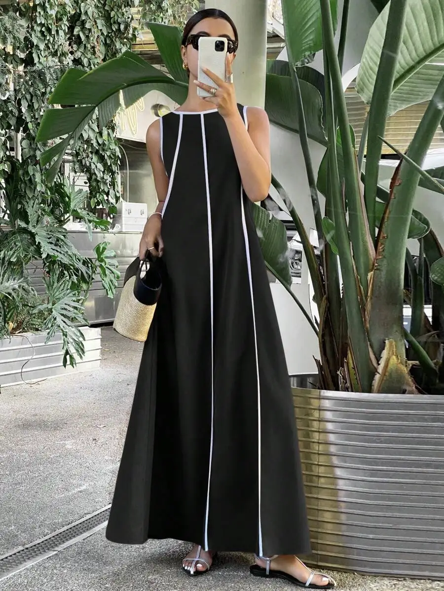 

Black Sleeveless Maxi Dress with White Contrast Piping, Loose Fit Summer Resort Wear