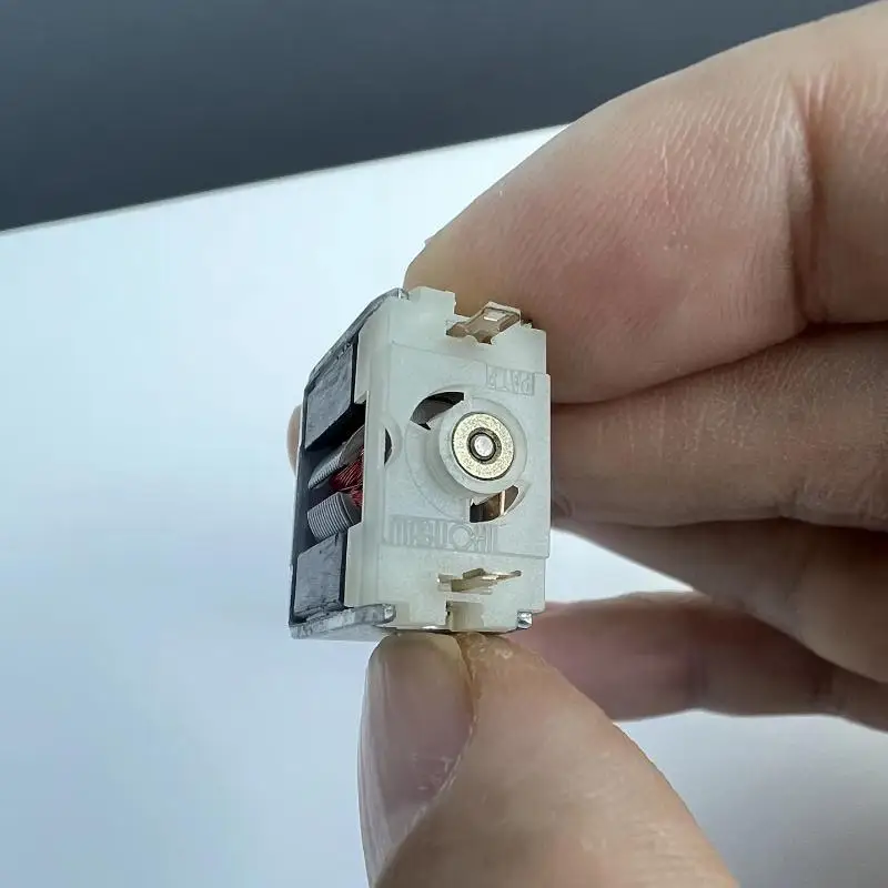 DC 3V-6V 27000/22000RPM High Speed Strong Magnetic Engine DIY Toy Car RC HO Model Slot Car Micro 18mm Bare Square Motor