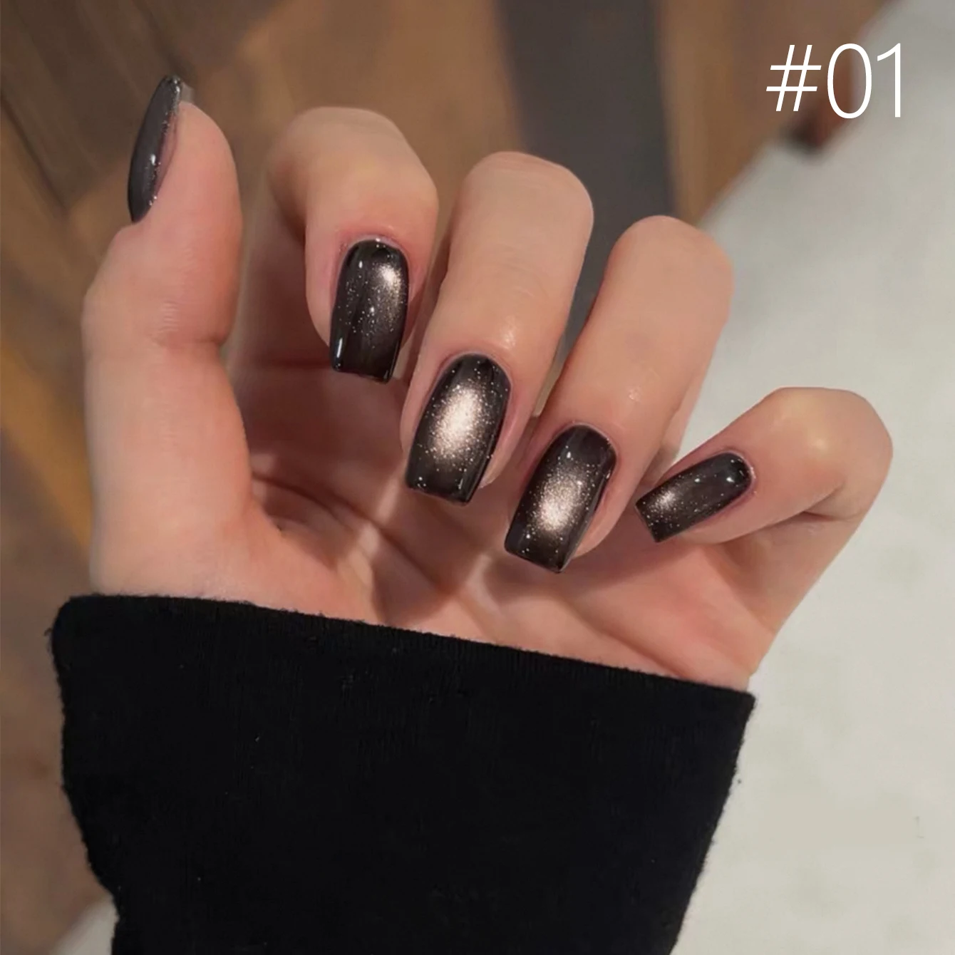 ยาทาเล็บเจลสีดำแบบตาแมว 10 มล. 1 ชิ้น ยอดนิยมสำหรับฤดูหนาว 2025 สไตล์ใหม่ ประดับด้วยพลอยสีดำ เหมาะสำหรับเล็บเท้า