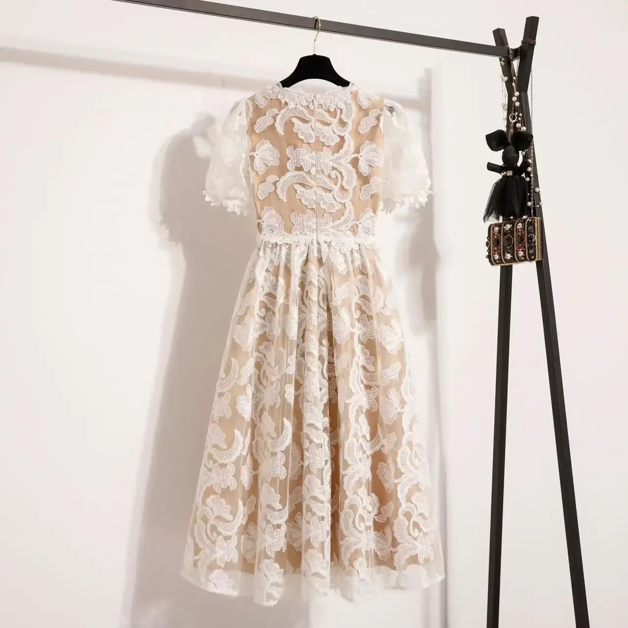 우아한 자수 Tulle 이브닝 드레스 여성 여름 버블 짧은 소매 공식 행사 Tulle Prom Party 미디 롱 드레스