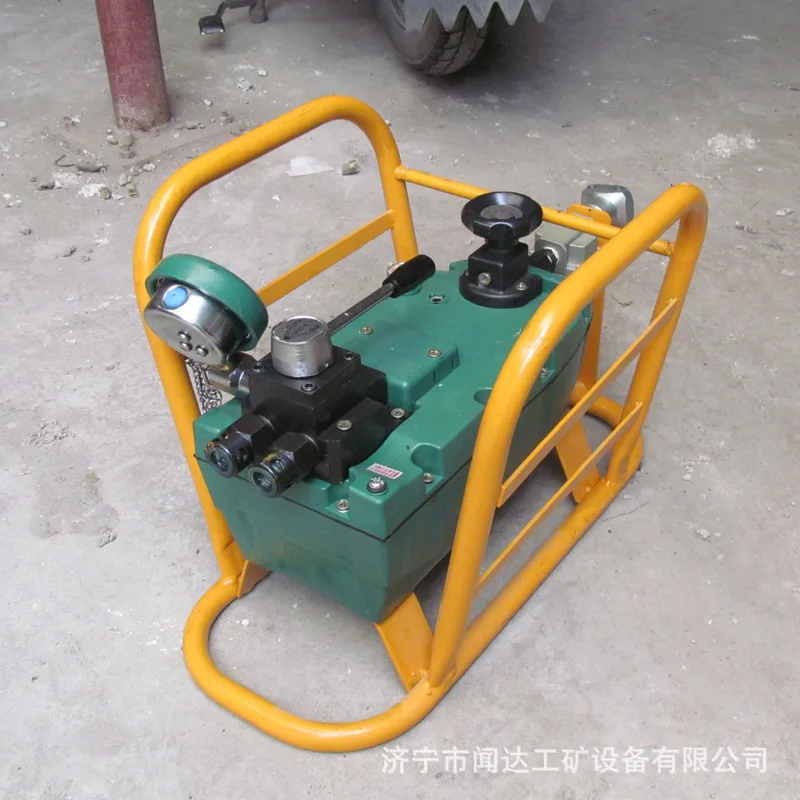 QYB-50/55 pneumatic hydraulic pump, double oil circuit structure with manual directional valve