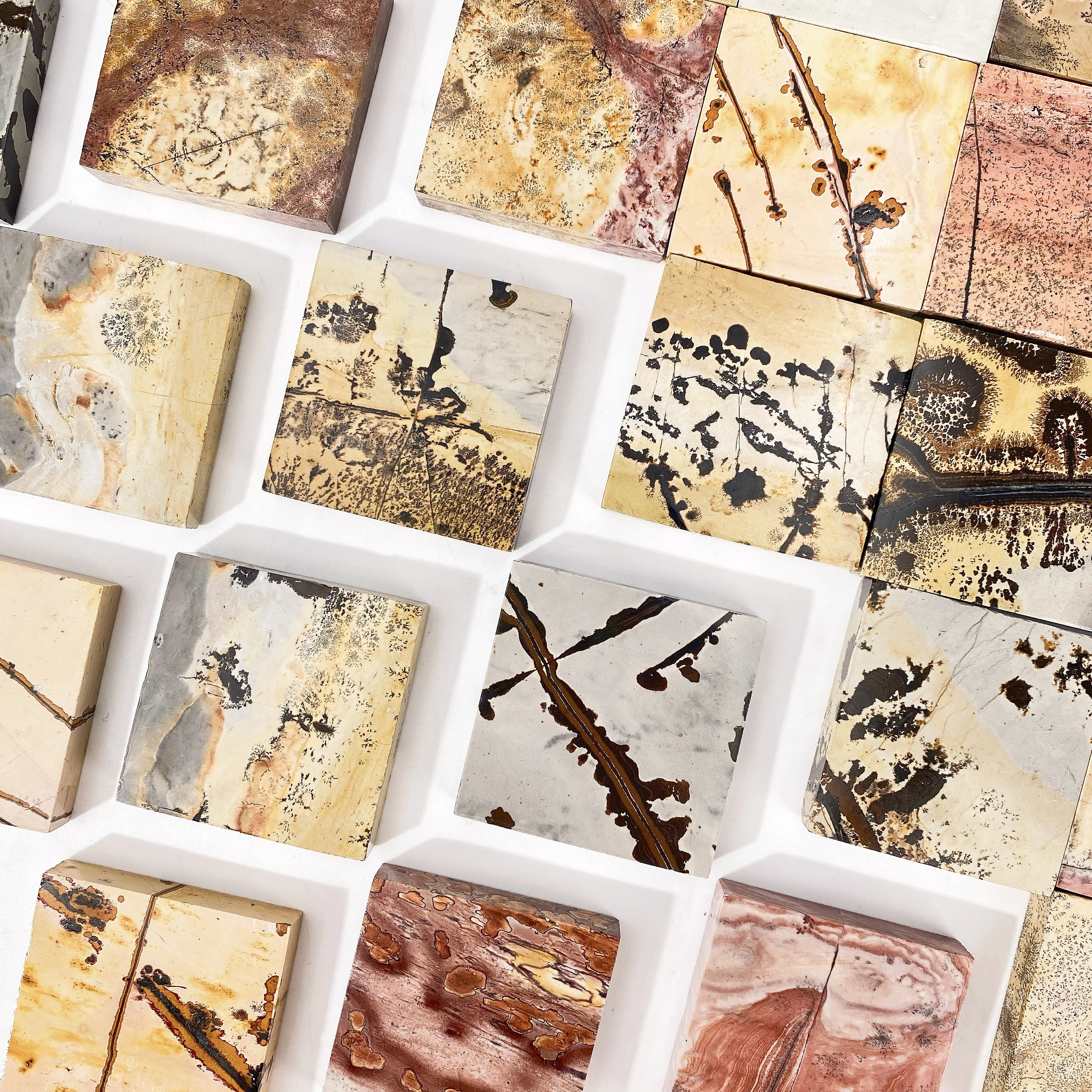 Random 1PC Natural Picture Stone Square Piece,Scene Decoration,Table Decoration.,Family And Friends Gift,Decoration.