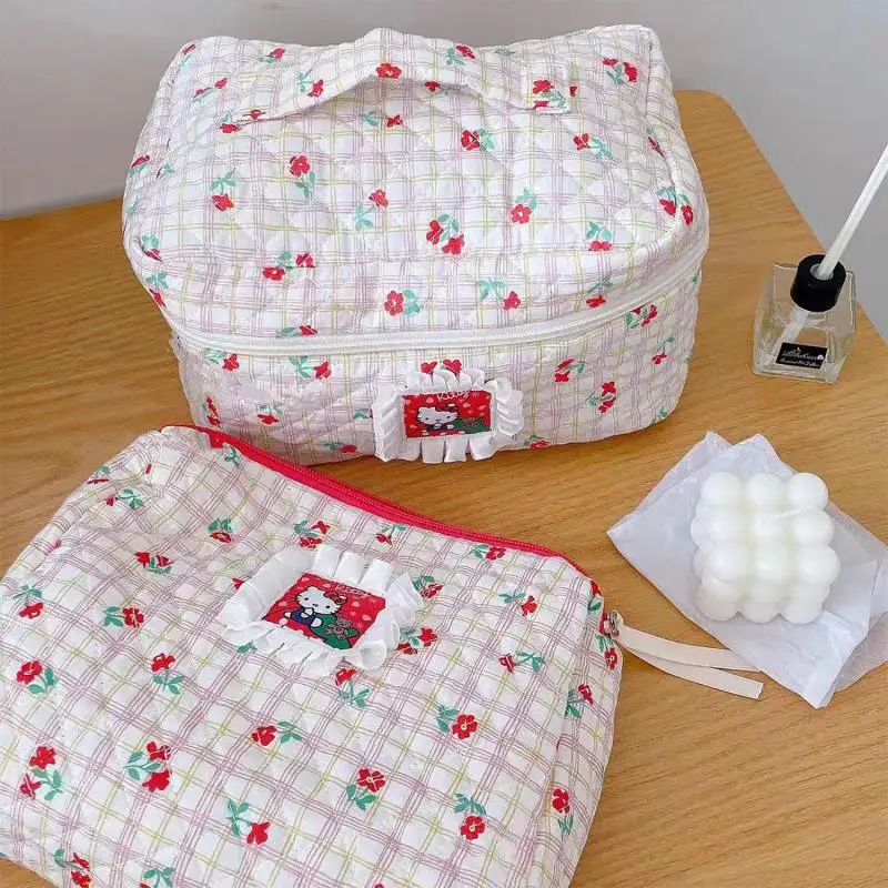 

Sanrio Floral Print Cosmetic Bag Hello Kitty Cartoon Cute Student Toiletry High-Capacity Travel Portable Handbag Pencil Case New