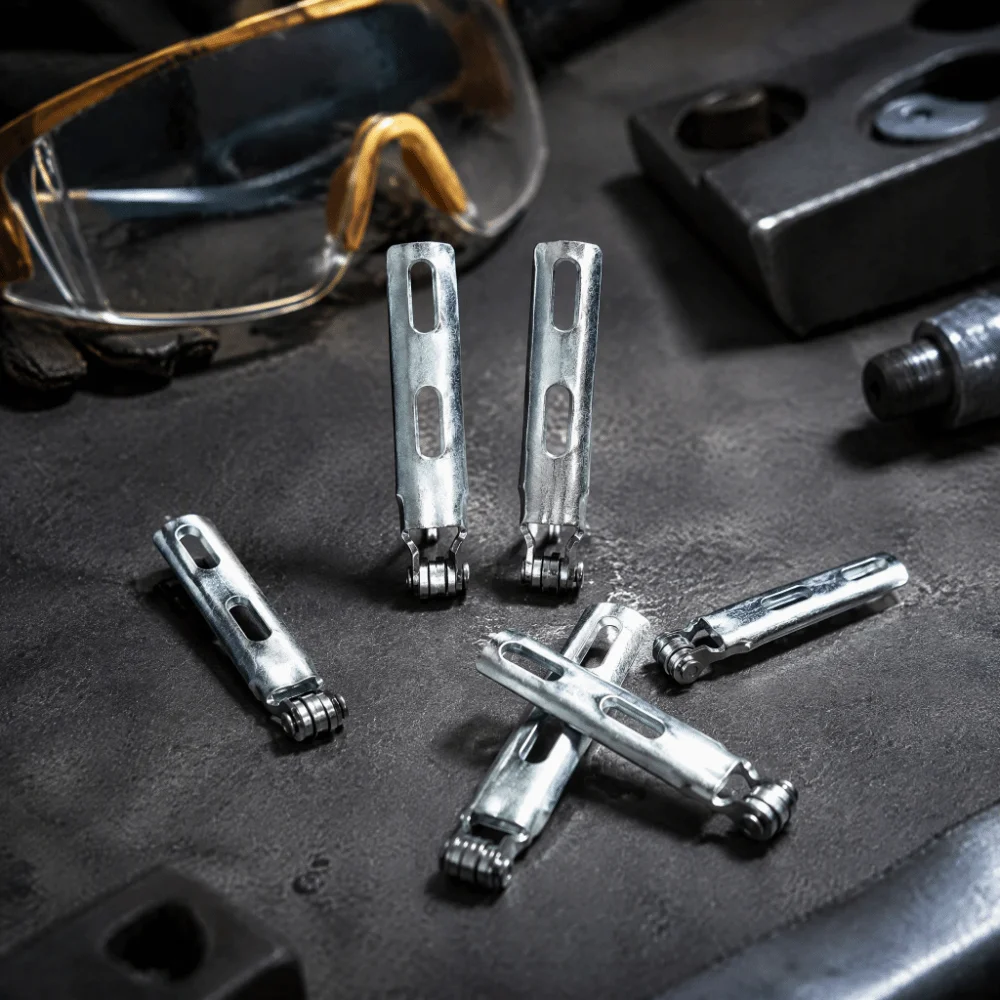 Metal Frame Jigsaw Guide Roller Roller Wheel Exact Size Saw Roller Bracket Direct Replace Slot Cut for Hitachi 55