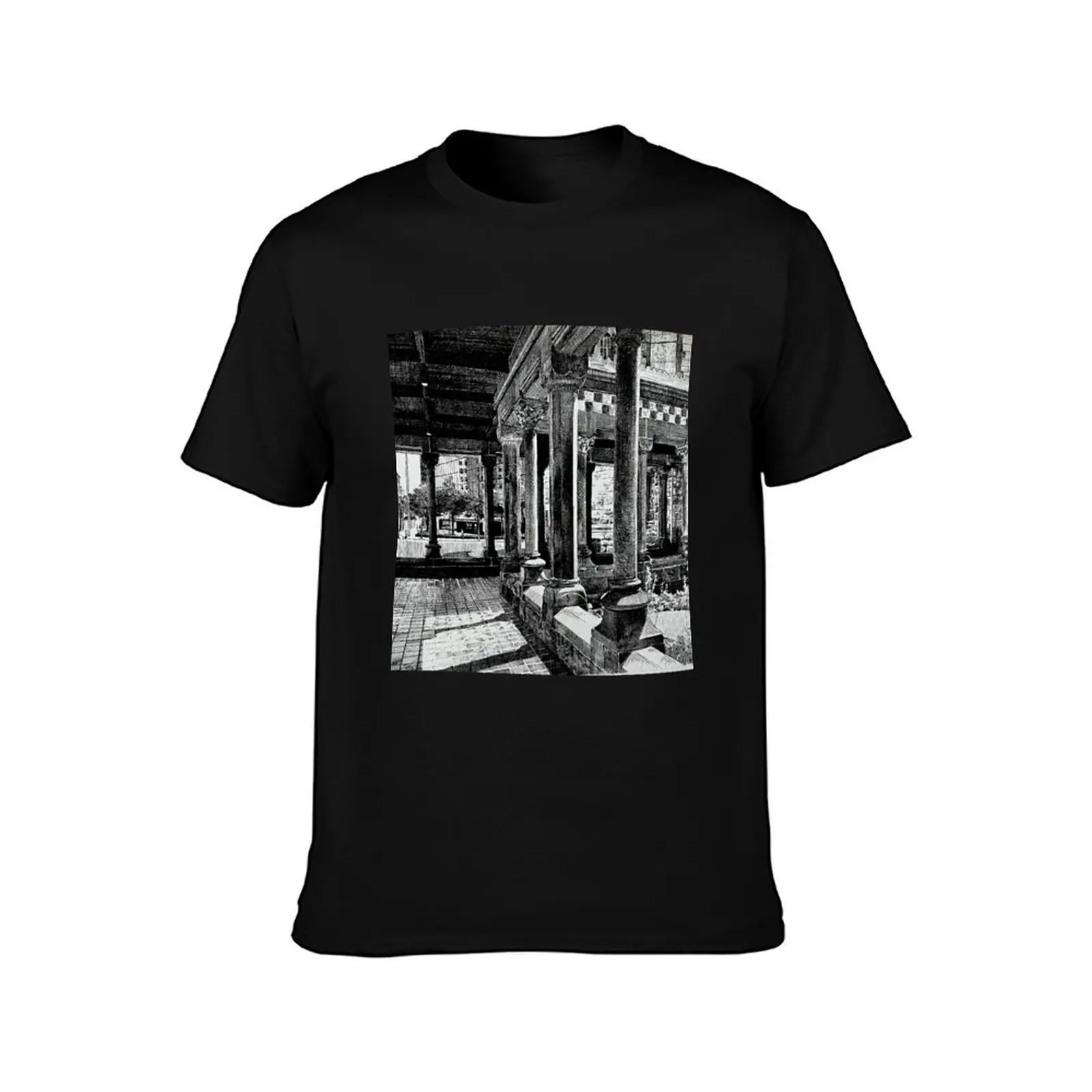 Trinity Chapel T-Shirt Street Fashion Casual Tee Shirt
