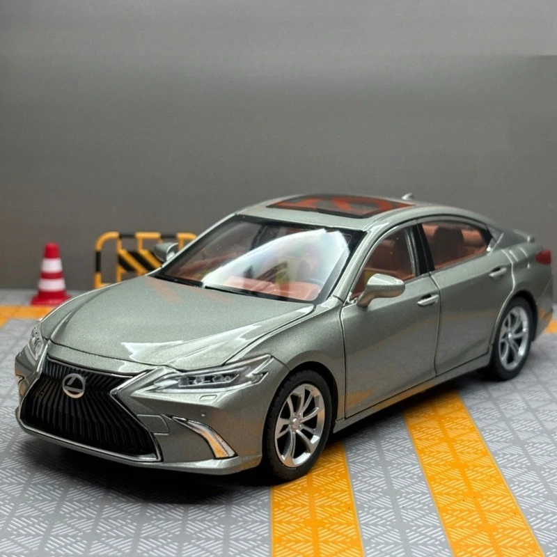 

1:24 Lexus ES300 Alloy Car Model Diecasts Toy Simulation Metal Car Model Sound Light Collection kids Toy Gift