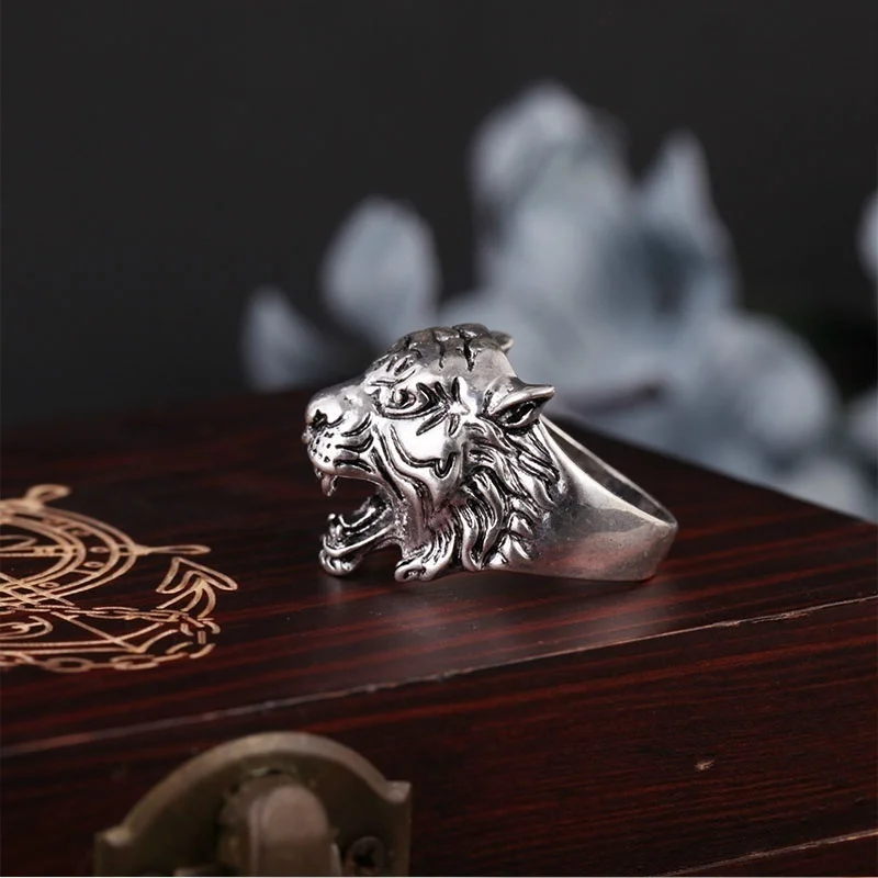 POPACC Punk Personality Men\'s Tiger Ring Men\'s Exquisite Animal Jewelry Titanium Steel Ring (size:8-11)