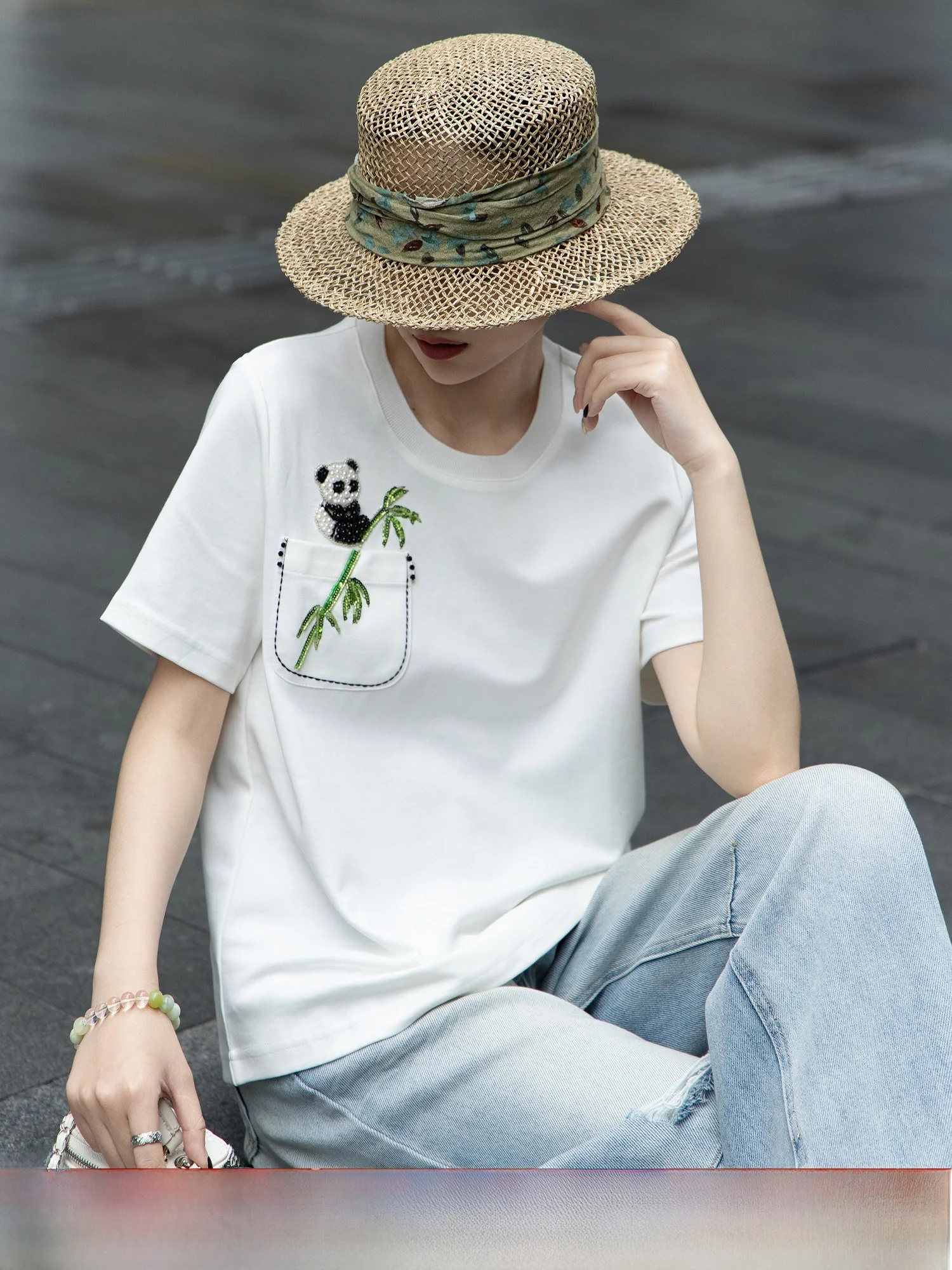 

New Chinese Style Heavy Embroidery Pure Cotton Short Sleeve T-Shirt Women's Summer Quality Top Panda Holding Bamboo