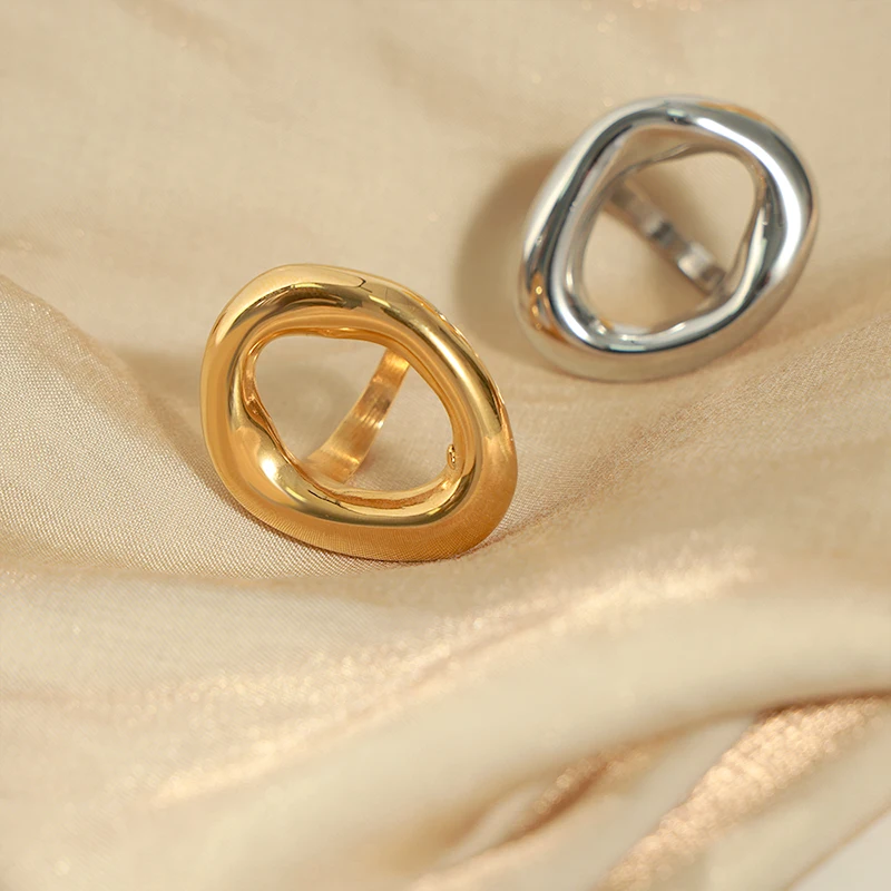 Nivora High Quality Stainless Steel Hollow Oval Rings For Women PVD Gold Plated Finger Rings Women Anillos Jewelry